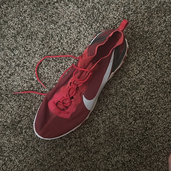 Nike red react - Picture 3 of 4